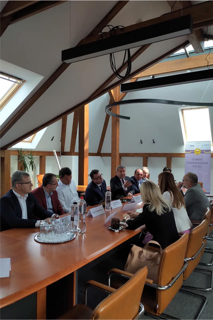 Întâlniri ale membrilor UPLR cu partidele politice parlamentare